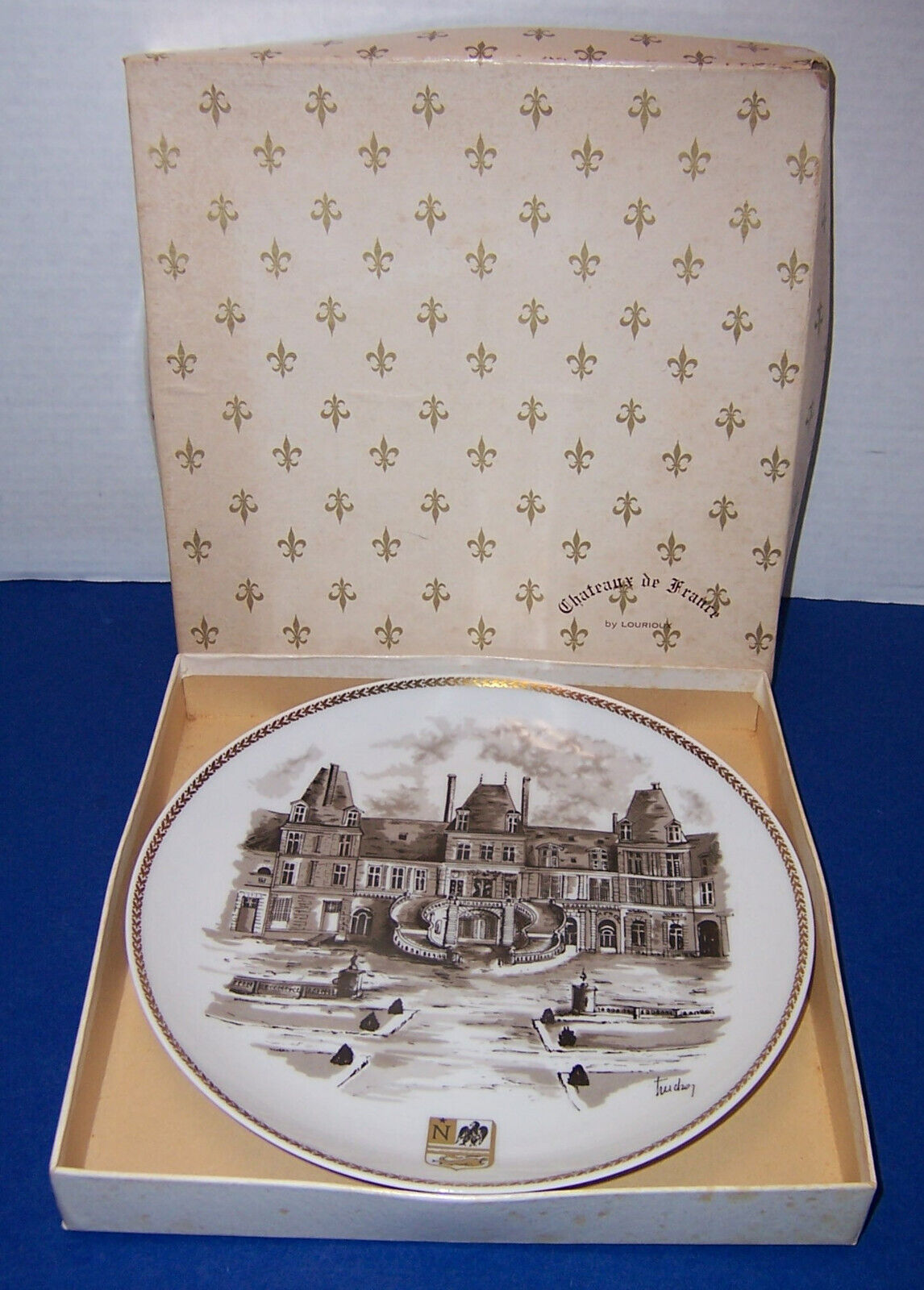 Fontainebleau 1971 Chateaux de France by Louis Lourioux Limited Ed. Plate w/ Box