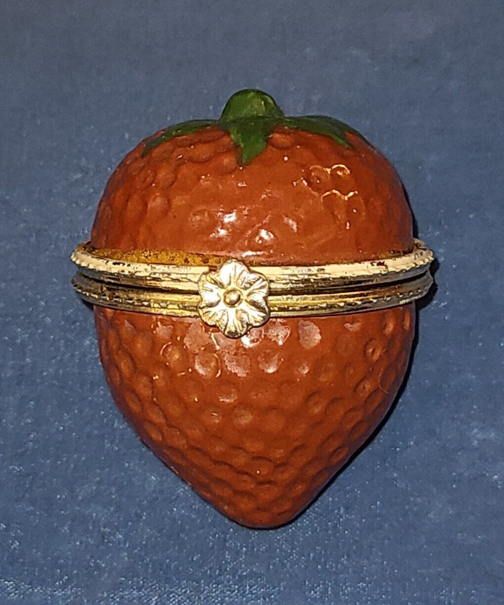 Vtg Limoges large strawberry hinged porcelain trinket box