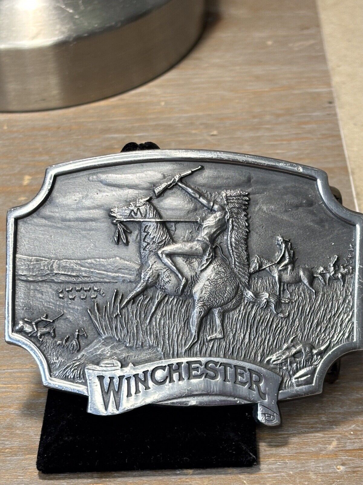 Winchester Indians on horseback belt buckle 1981 Rare