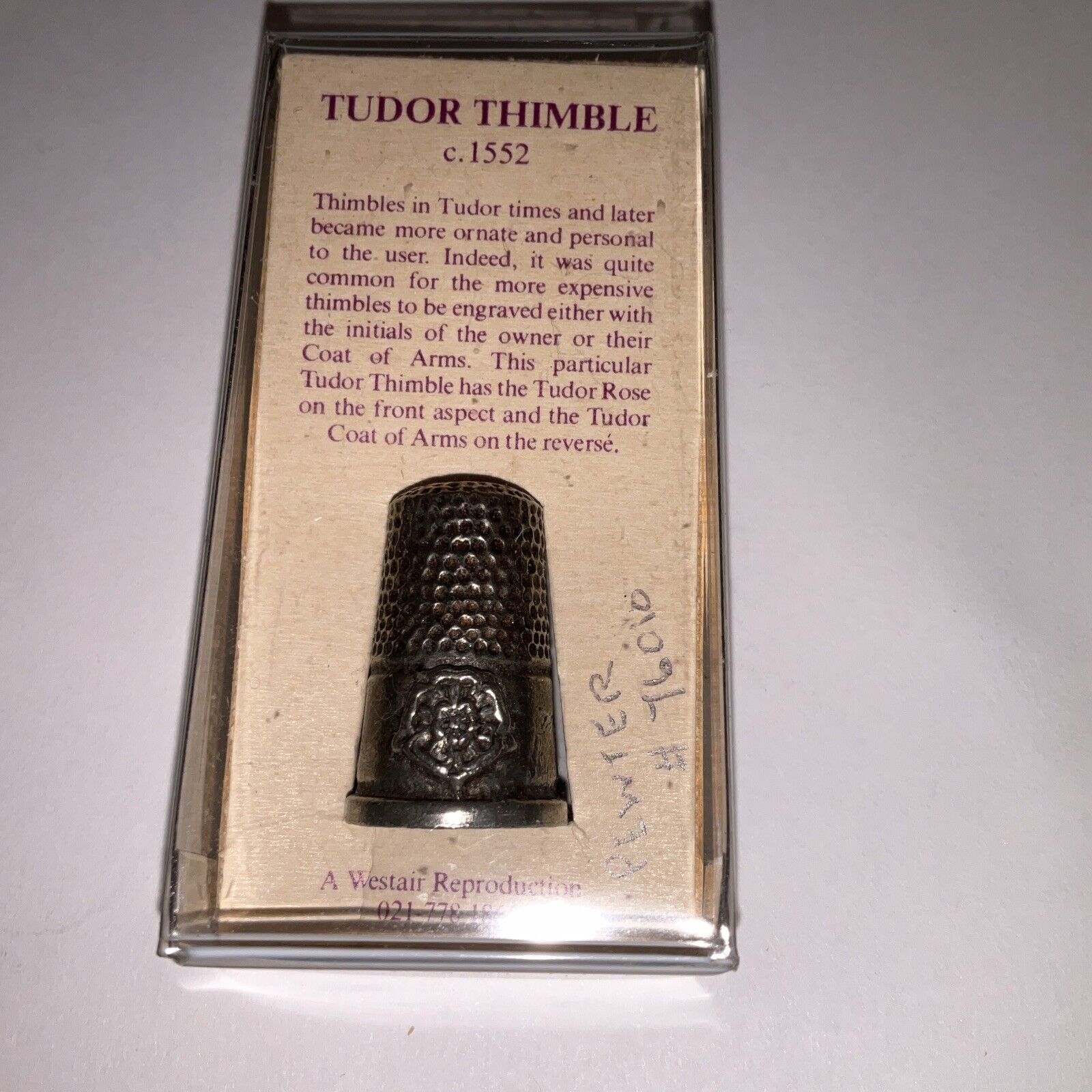 Collectable Vintage Pewter Thimble Tudor Rose and Arms Design 1552 Replica.