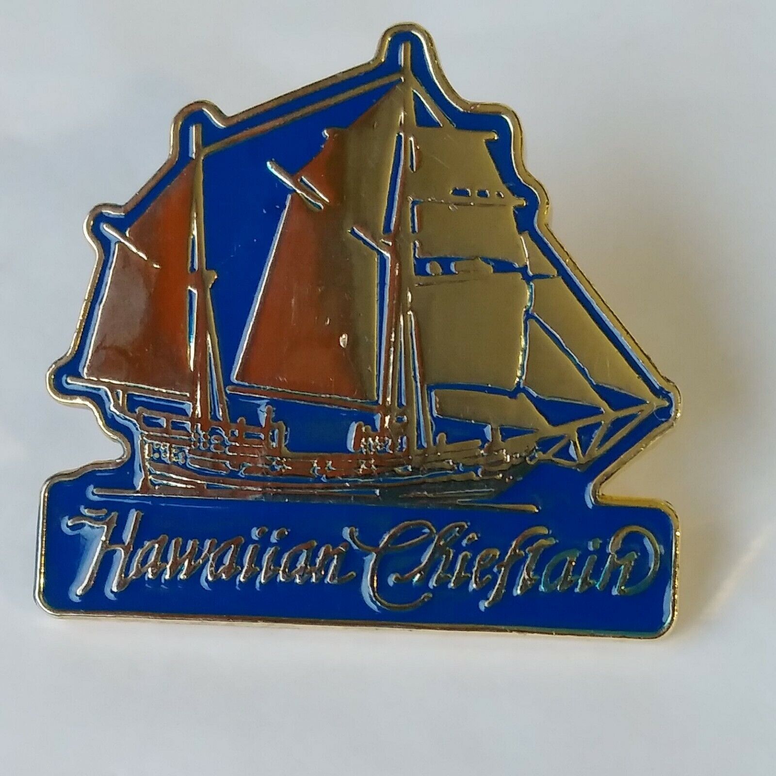 Hawaiian Chieftain Lapel Pin Sailing Vessel Spirit of Larinda Gray\'s Harbor WA