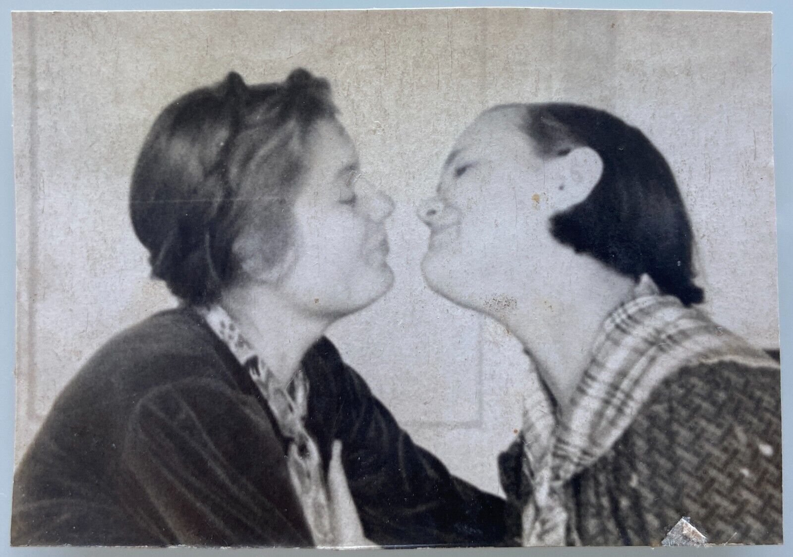 1940s Lesbian KISS Affectionate Couple Women Kissing Gay Interest Vintage Photo