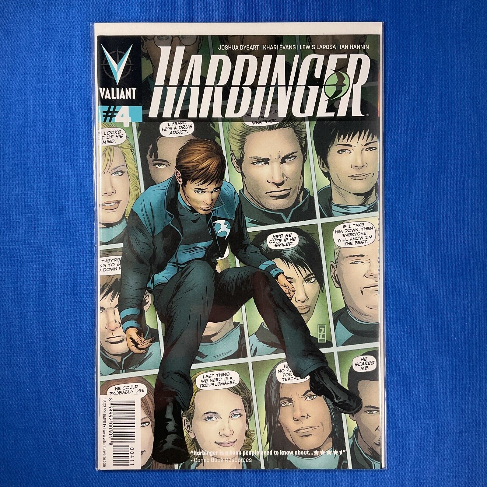 Harbinger #4 (2012) Cover A First Printing VALIANT COMICS ENTERTAINMENT