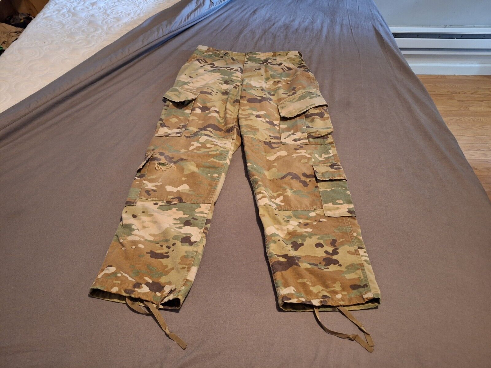 U.S. Army OCP Army Combat Uniform Combat Trousers Small-Short Used