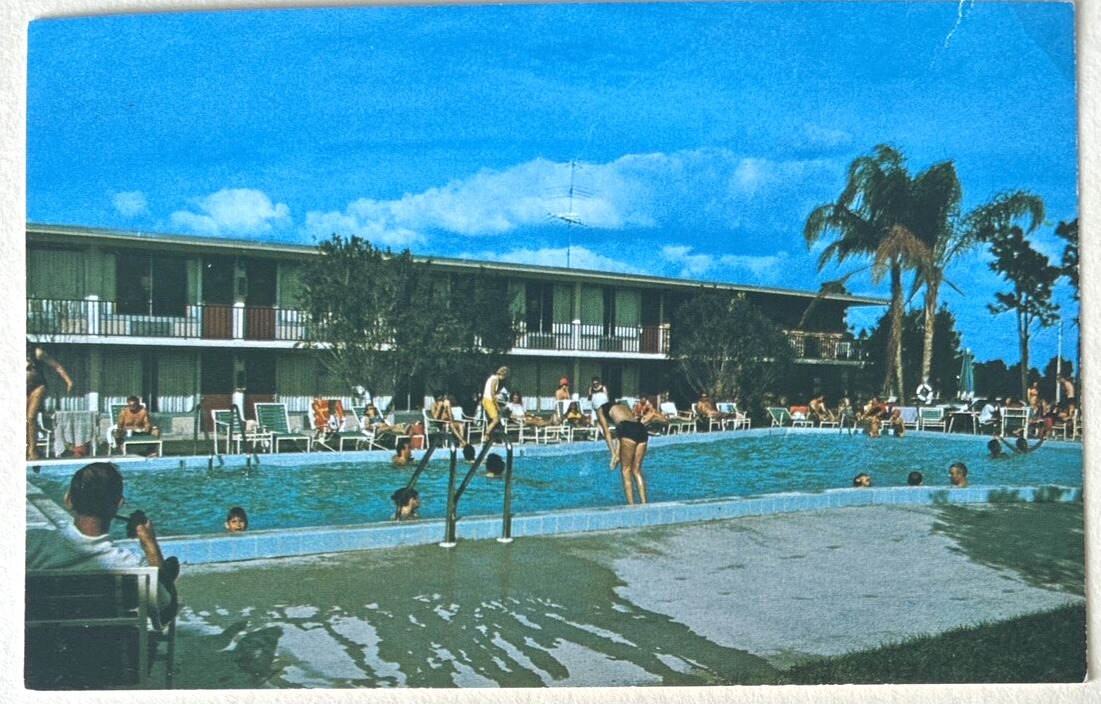 Postcard Quality Inn International Drive Orlando Florida Pool View  c1960s