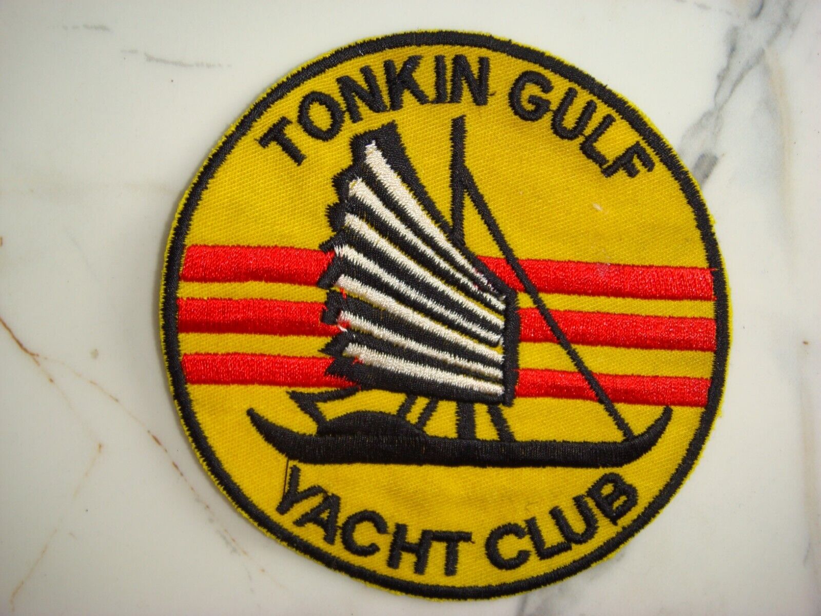 US 7th TONKIN GULF YACHT CLUB, VIETNAM WAR PATCH.