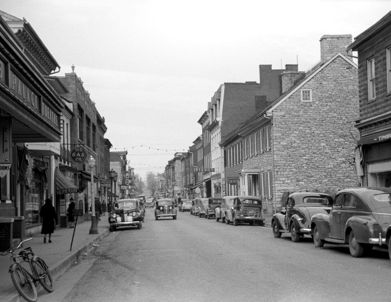 1940 Main Street, Winchester, Virginia Vintage Photograph 8.5\