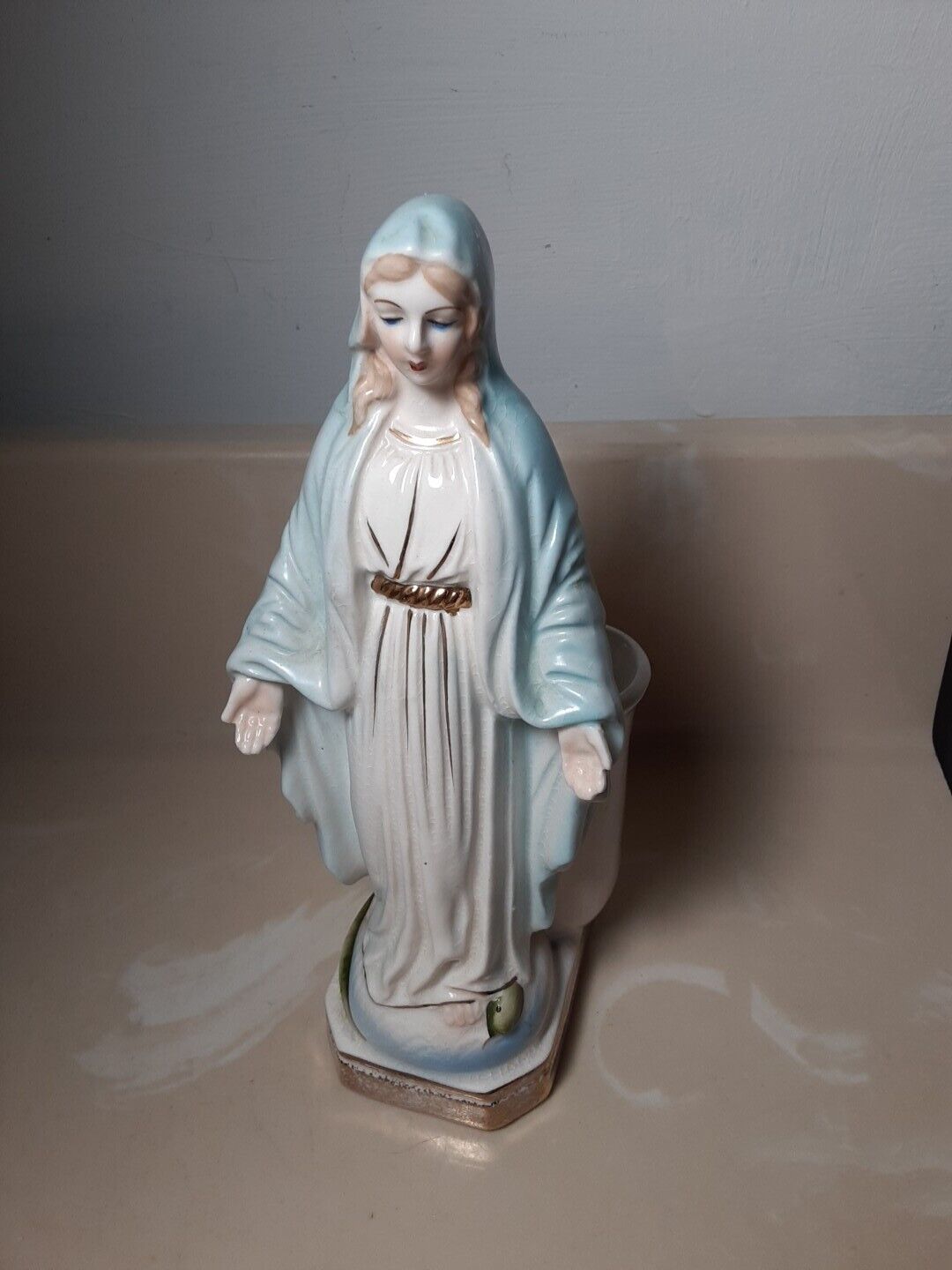Vintage Religious Christian Virgin Mary 7 1/2\