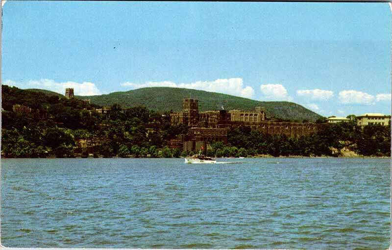 Postcard MILITARY SCENE West Point New York NY 7/8 AN8143
