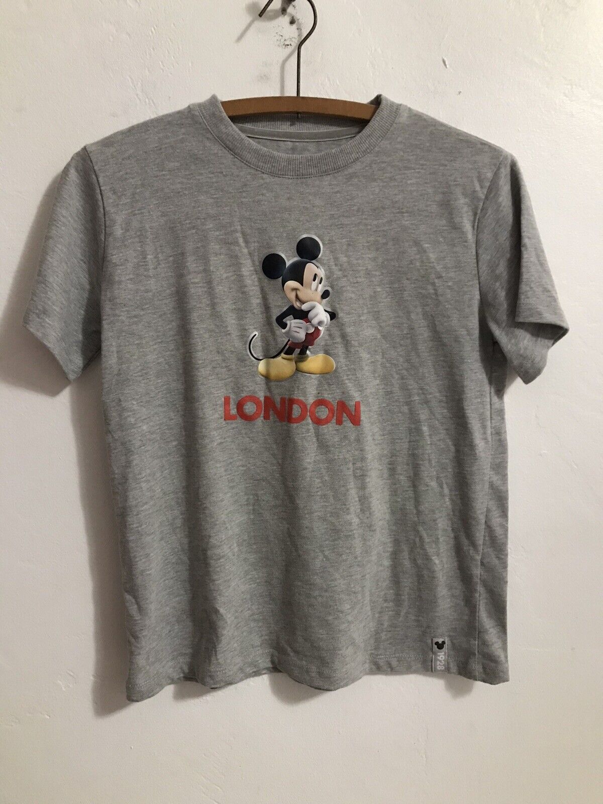Disney Store Mickey Mouse Kids T-Shirt Gray Short Sleeve Size 11-12 Years