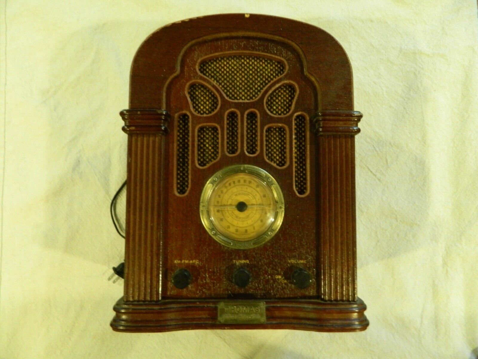 *Vintage* *TESTED* 1934 Thomas Collectors Edition radio cassette Model 411a