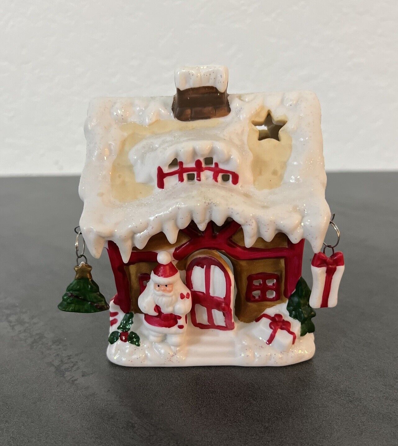2004 Designspirations Ceramic Painted Winter Santa House Tea Light Candle Holder