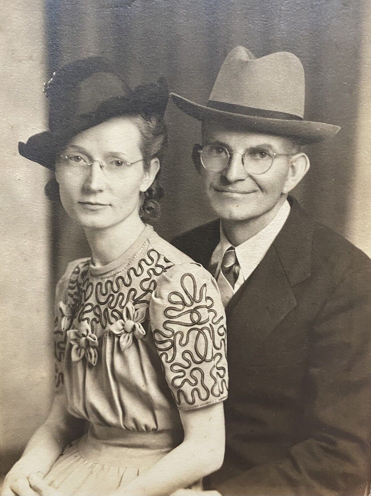 Attractive Stylish Couple in Hats & Glasses Original Vintage Photo