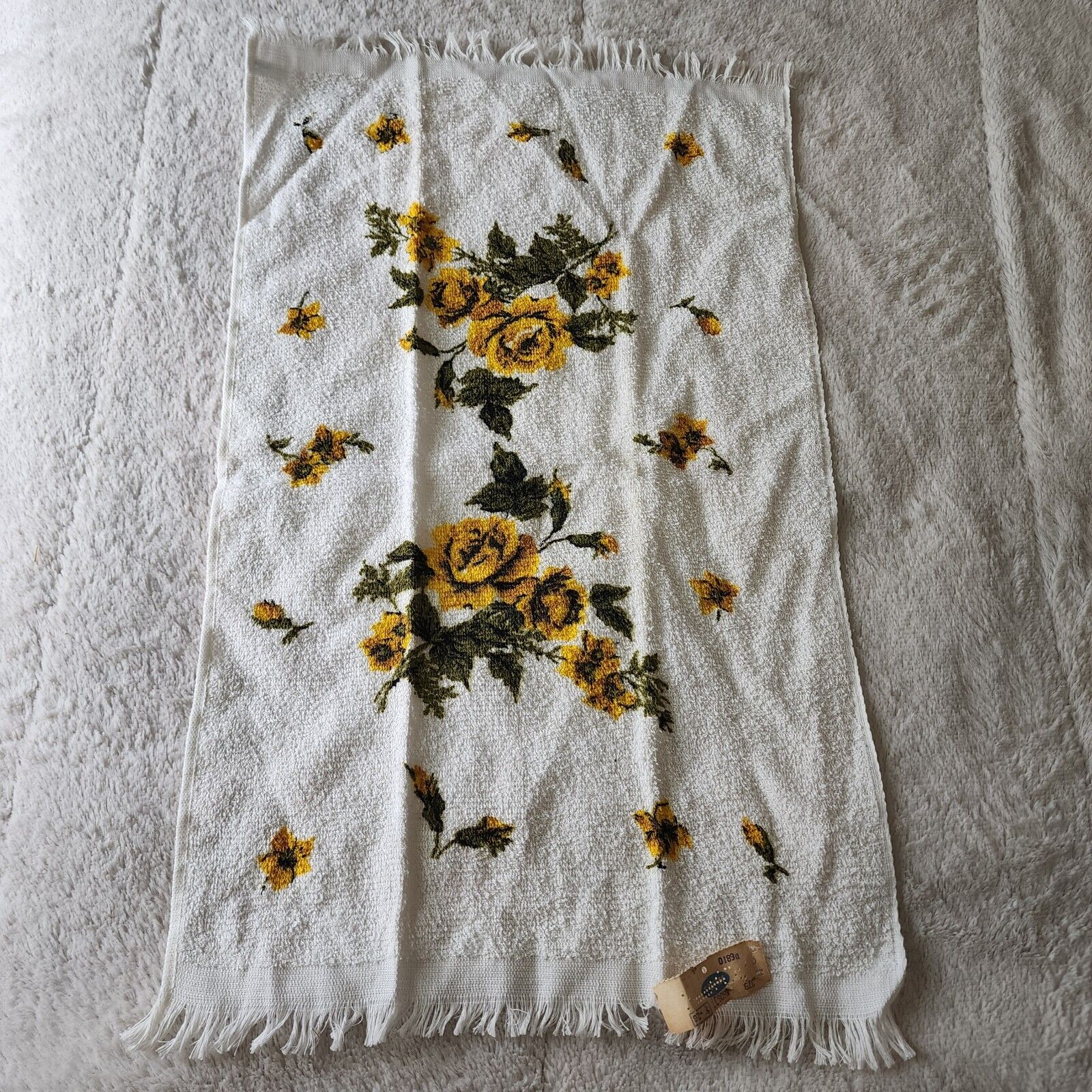 Vintage Canon Hand Towel Yellow Rose Flowers floral nos tags attached