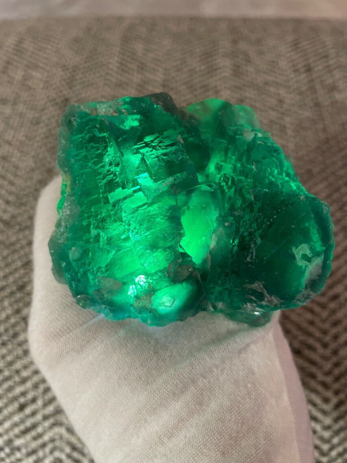 320g, Translucent Green, Fluorite, Heilongjiang Province, China