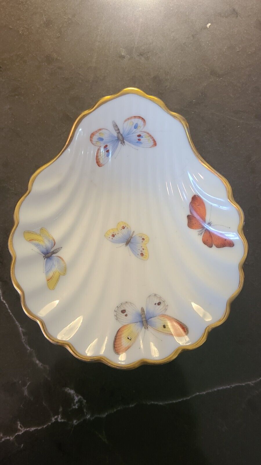 Vintage Limoges Porcelain Butterfly Design Clam Shell Shaped Trinket Dish 3 5/8\