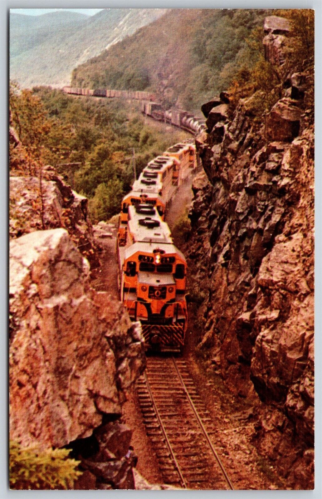 Postcard Maine Central Railroad Train RY-2 Crawford Notch NH C52