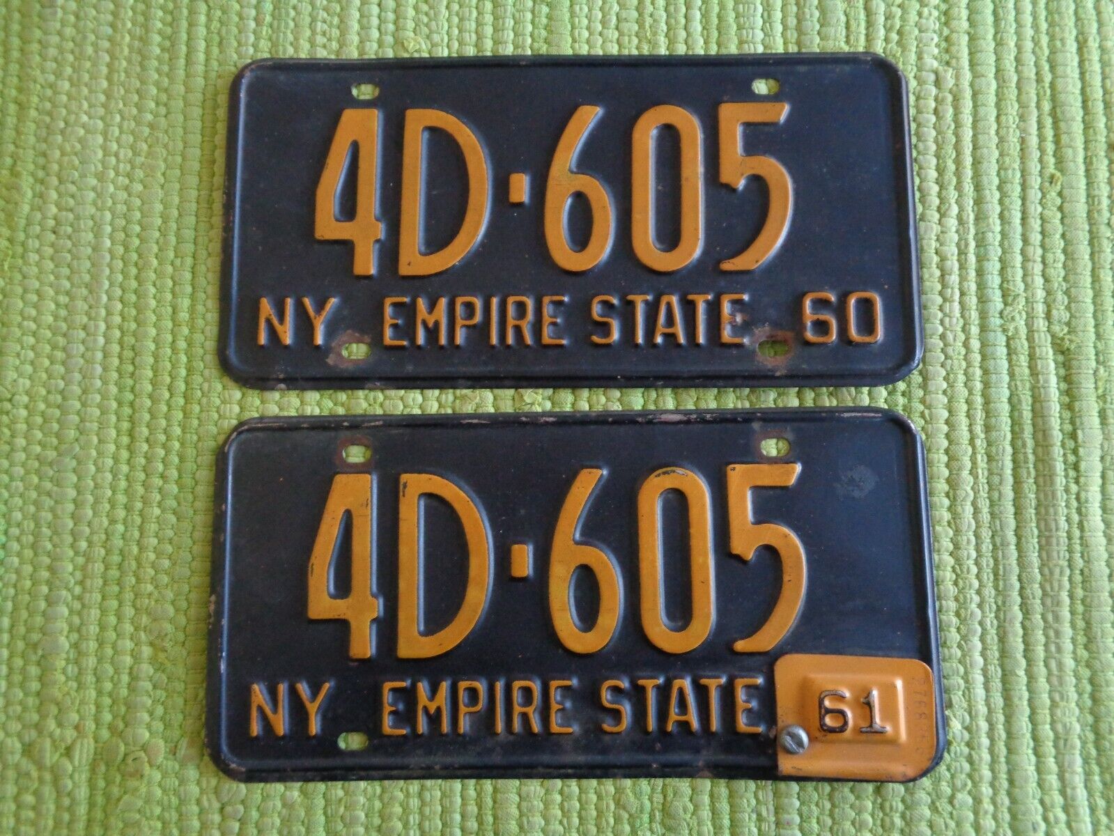1960 w/ 61 Tag New York License Plate PAIR 60 1961 NY Tag Empire State 4D-605