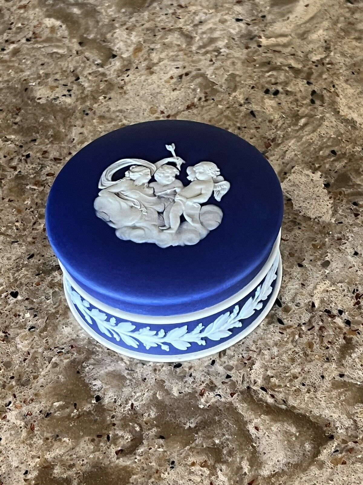 Vintage Wedgwood Ring Holder Trinket Box Lidded Jar Cobalt Blue Angels Cherubs