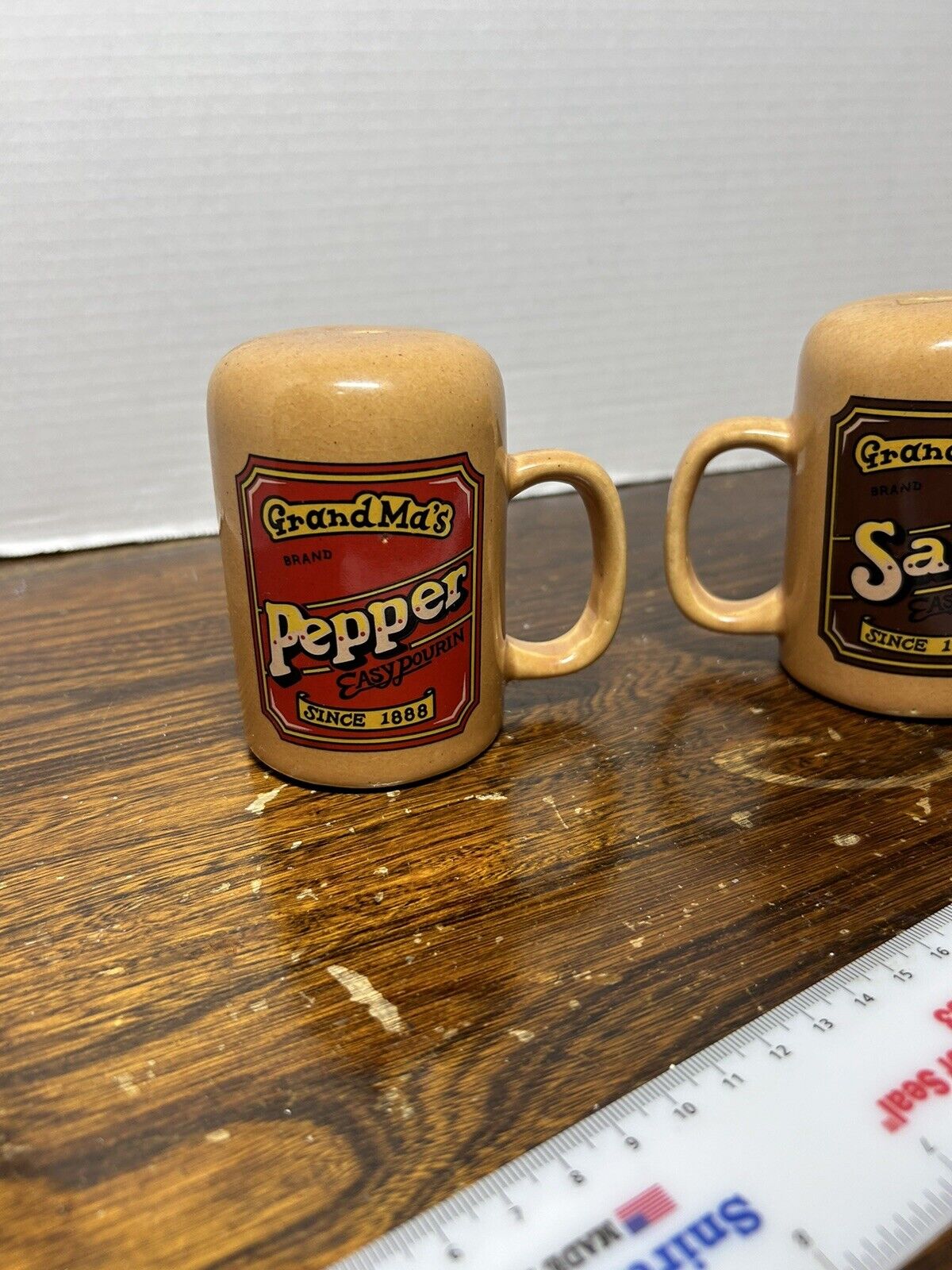 Vintage Grandma\'s Salt Pepper Shakers Easy Pouring Since 1888 Brown Mugs