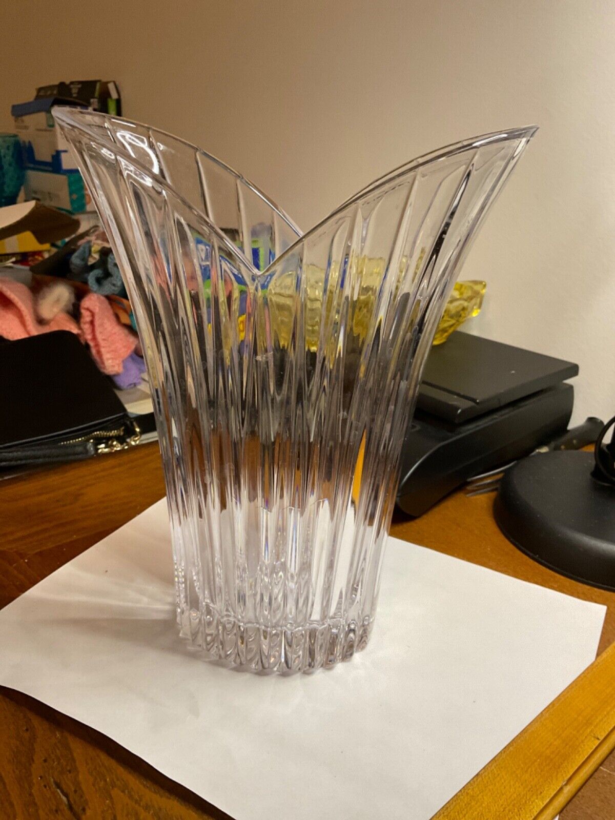 Mikasa Crystal Clear Vase 10\