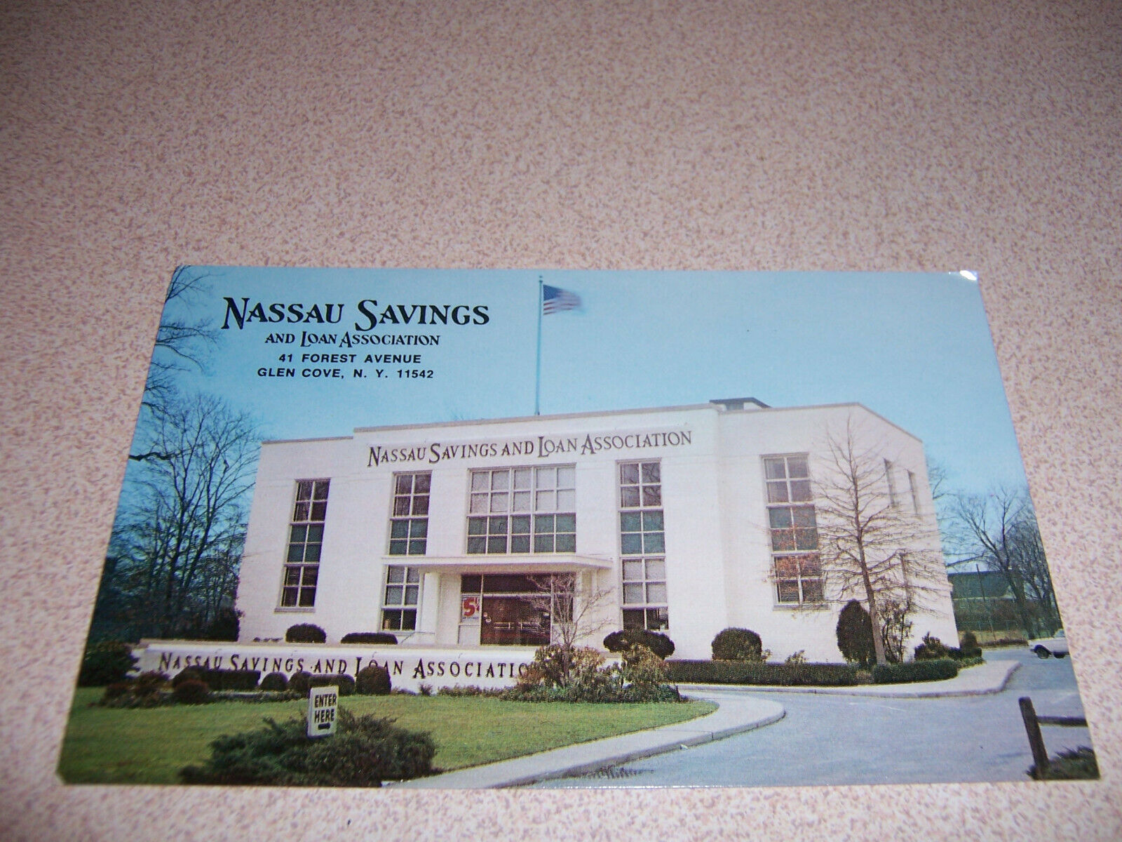 1960s NASSAU SAVINGS & LOAN ASSOCIATION BANK, GLEN COVE NY. VTG POSTCARD