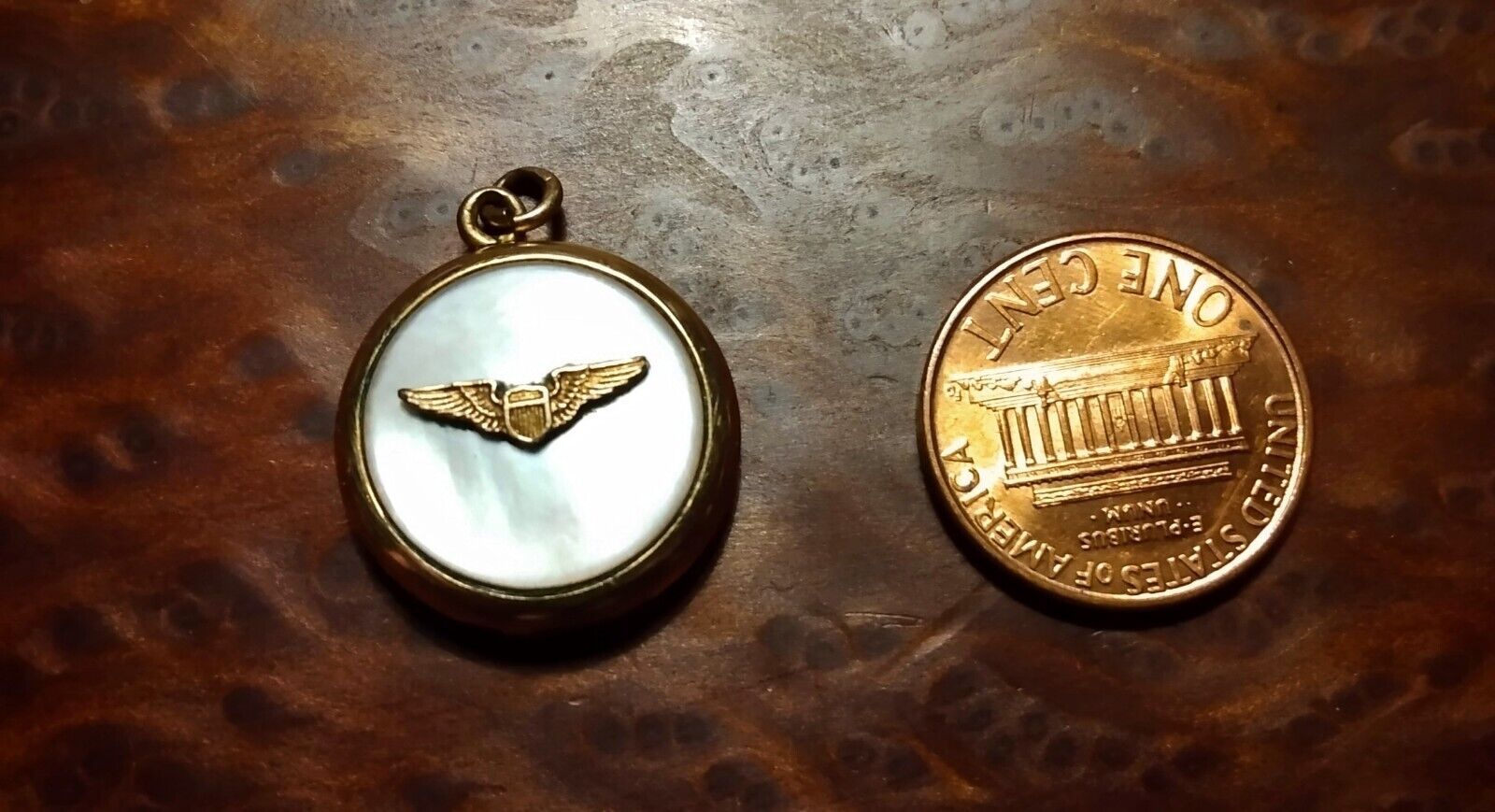 Vintage WWII US Army Air Force Gold Filled Locket Pendant La Mode.