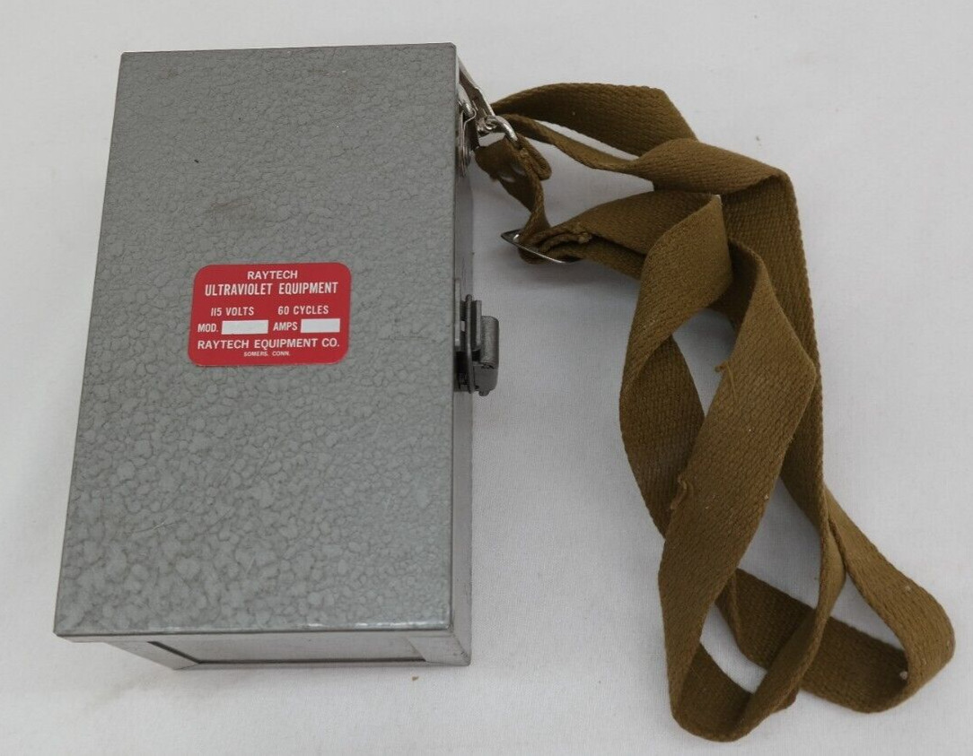 Vintage Raytech Ultraviolet Equipment Outlet Box BC-5P    EL