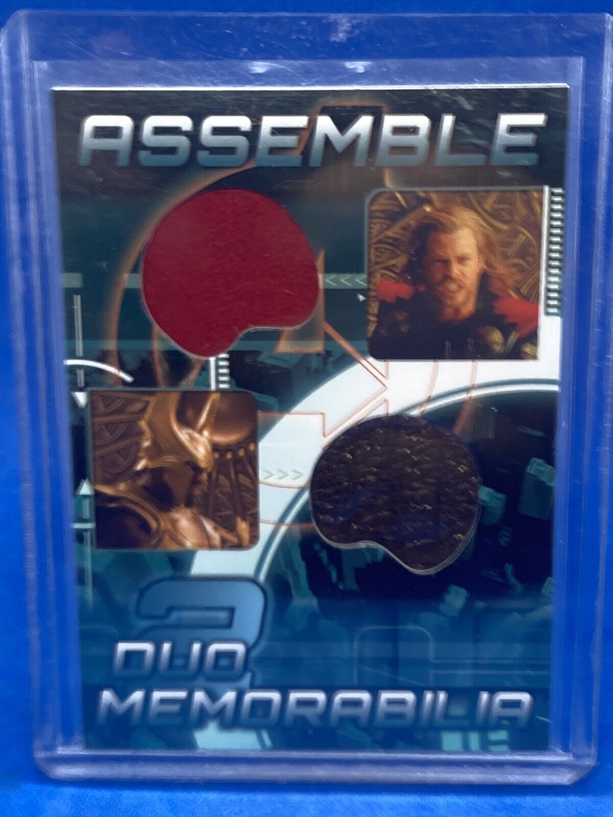 2012 Upper Deck Marvel Avengers Assemble Duo Memorabilia Thor Heimdall AD-8