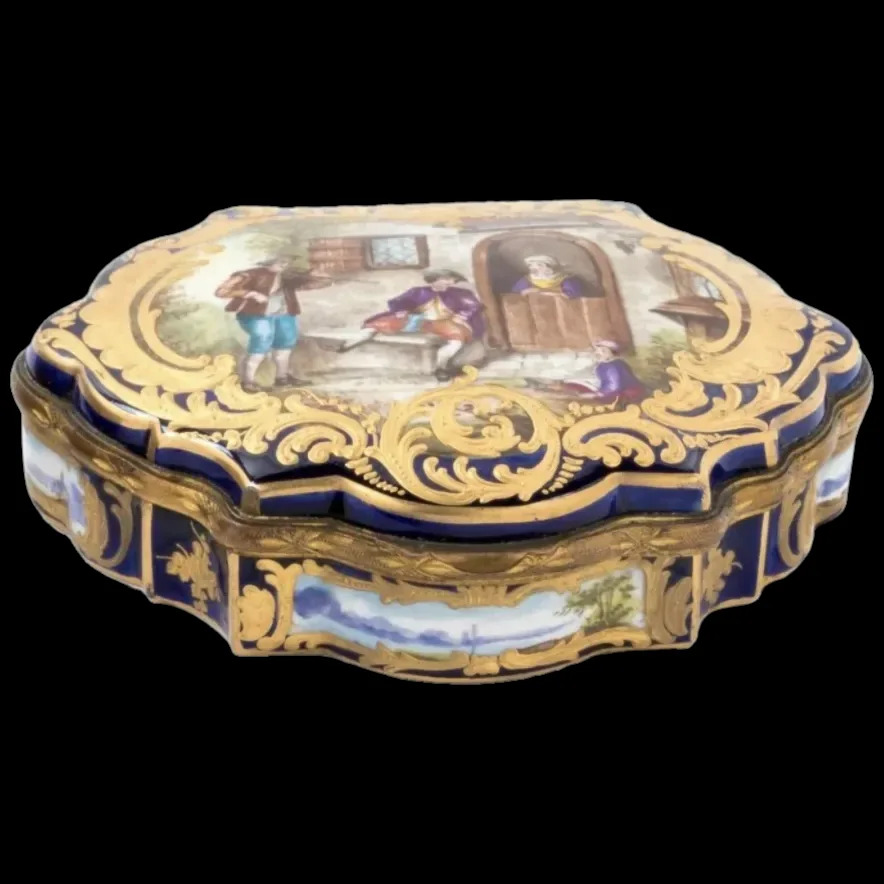 Antique 19th CT French Sevres Porcelain Box in Royal Blue and Gold Decoration