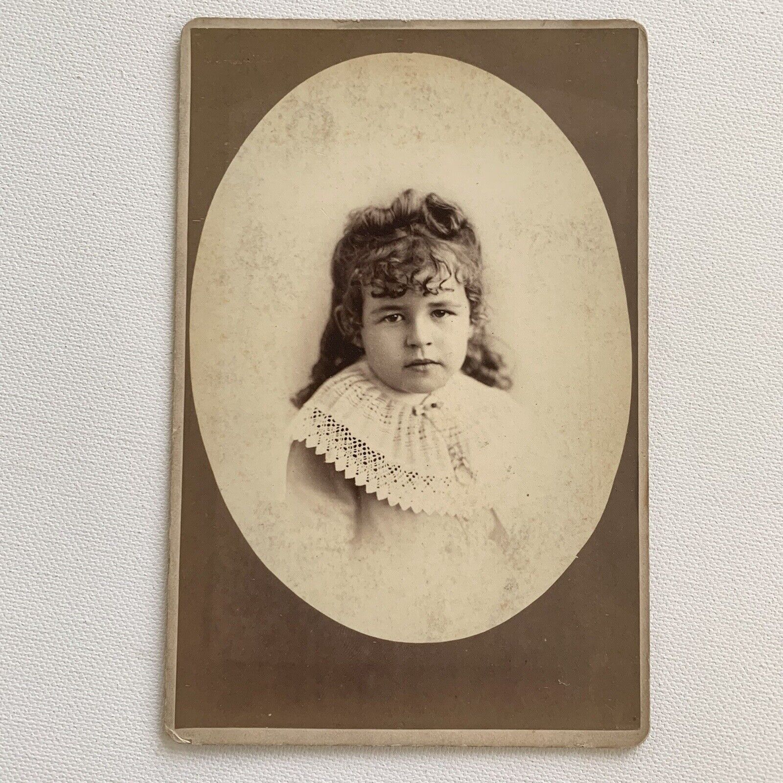 Antique Cabinet Card Photo Adorable Curly Haired Little Girl Gallipolis OH ID