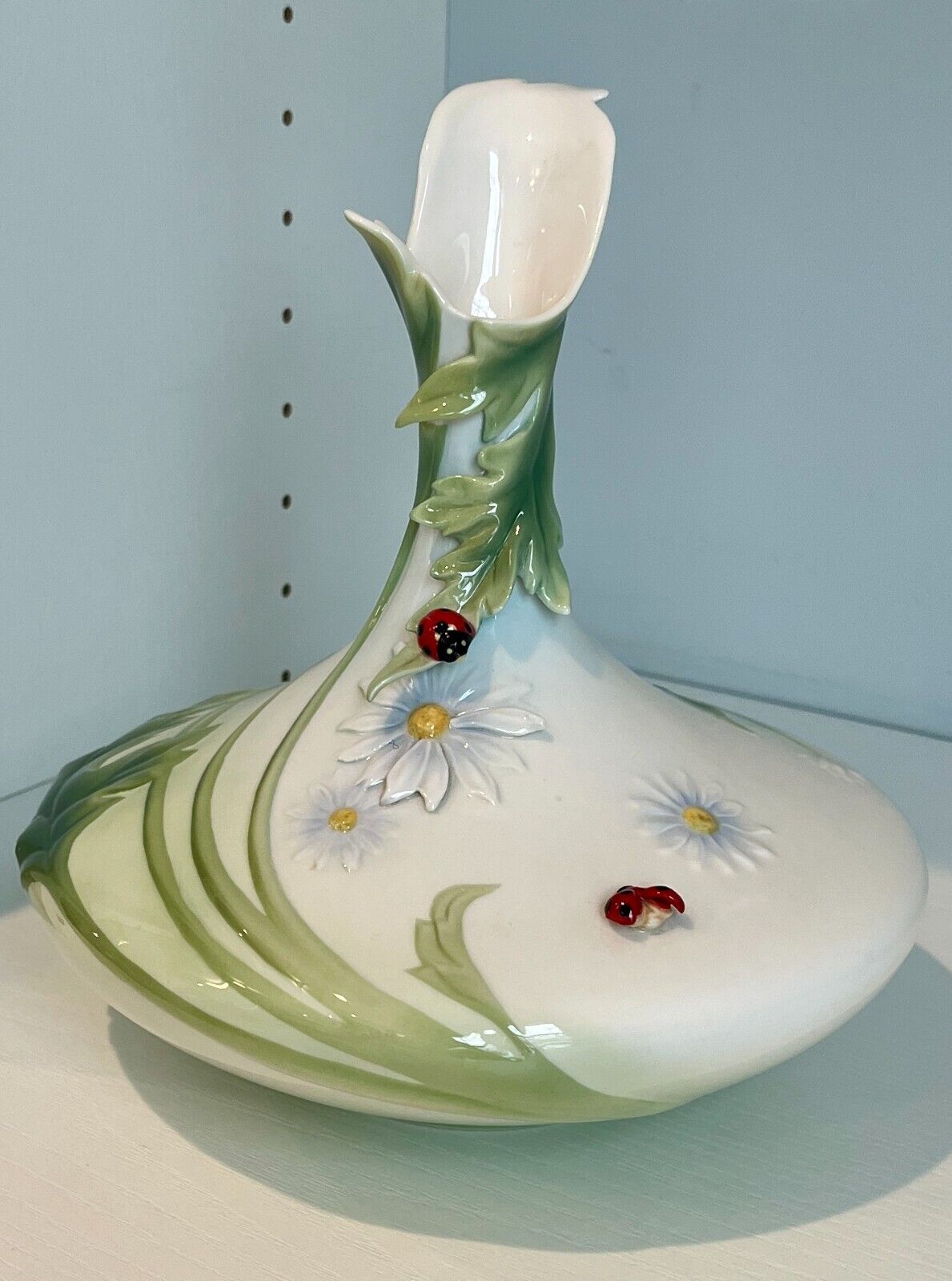 Franz-LADY BUG Design Sculptured Porcelain VASE FZ00468 EUC