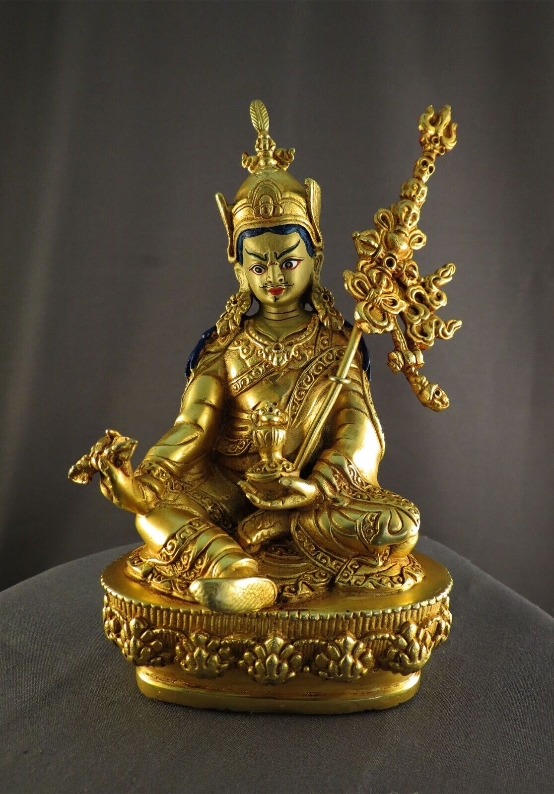Gold Face Painting Guru Rinpoche (Padmasambhava) Gold Plated Statue Figure free