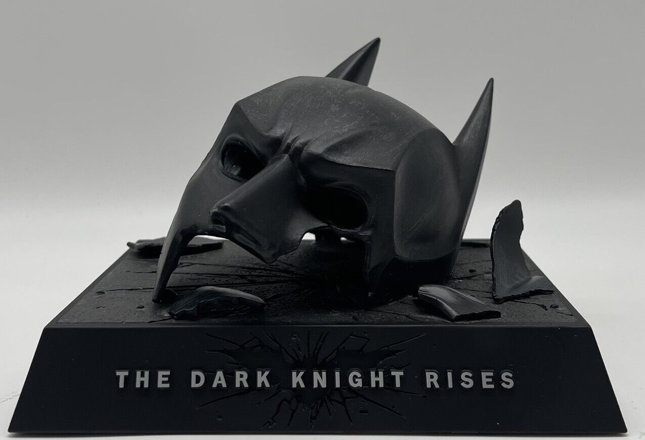 The Dark Knight Rises Limited Edition Bat Cowl Missing DVD/Blu-Ray Numbered
