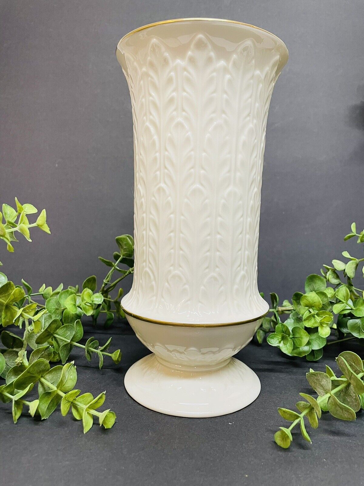 VTG Lenox Vase Footed 24k Gold Trim USA Embossed Acanthus Leaf Tall Large