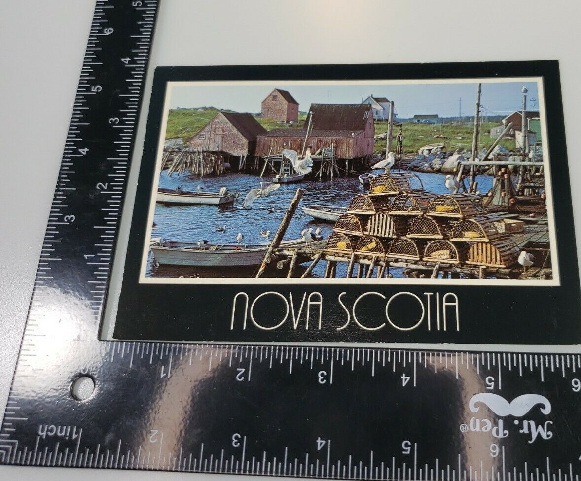 Postcard Canada Nova Scotia Fishing Village-