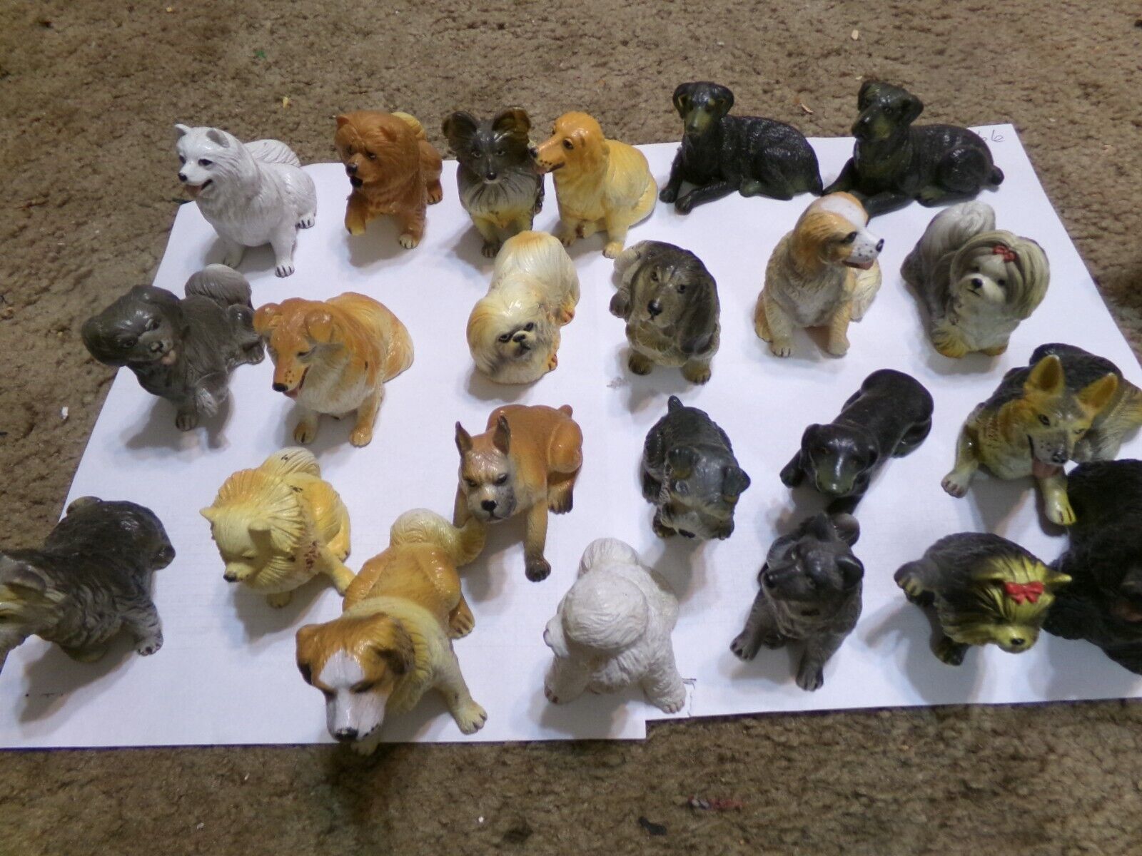 VINTAGE NEW RAY NOVELTY RUBBER DOG FIGURINES DIFFERENT BREEDS TOTAL 23  DOGS