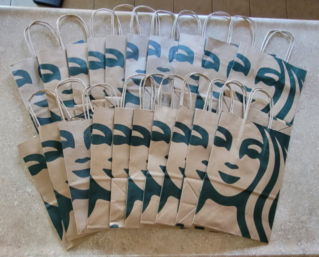 LOT 50 Starbucks paper Shopping bags 2021 2022 Gift bag 10\