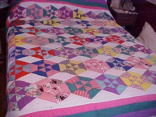 VTG Colorful Scrappy Hexagon Beauty Quilt 86047