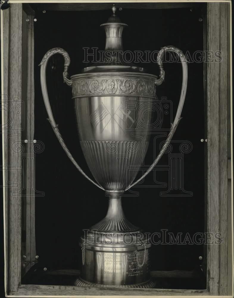 1939 Press Photo The Battenberg Cup on display - pix32530