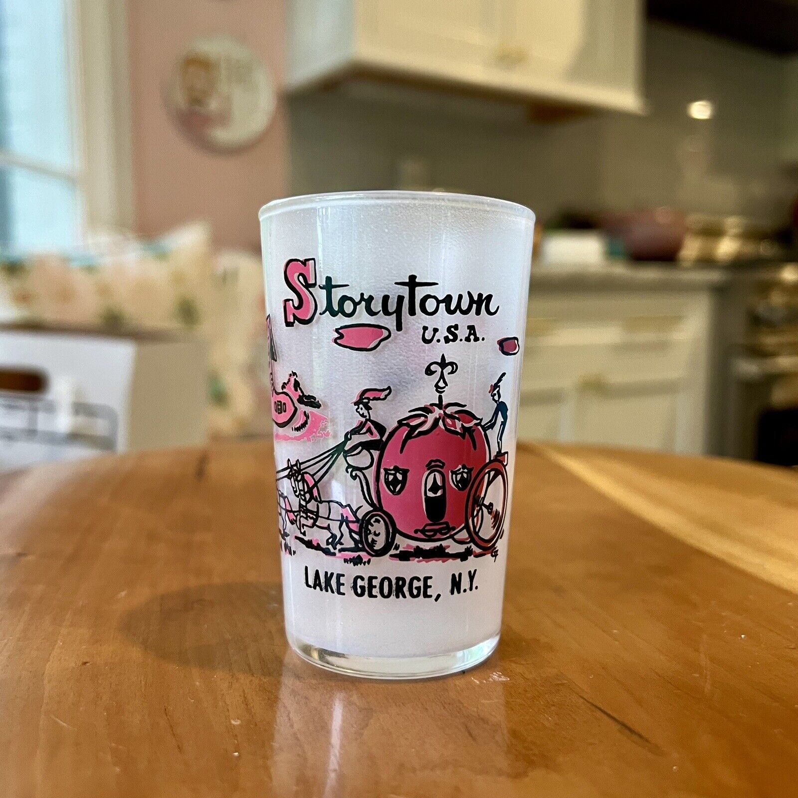 Vintage Storytown USA, Lake George NY Ghost Town Federal Frosted Juice Glass