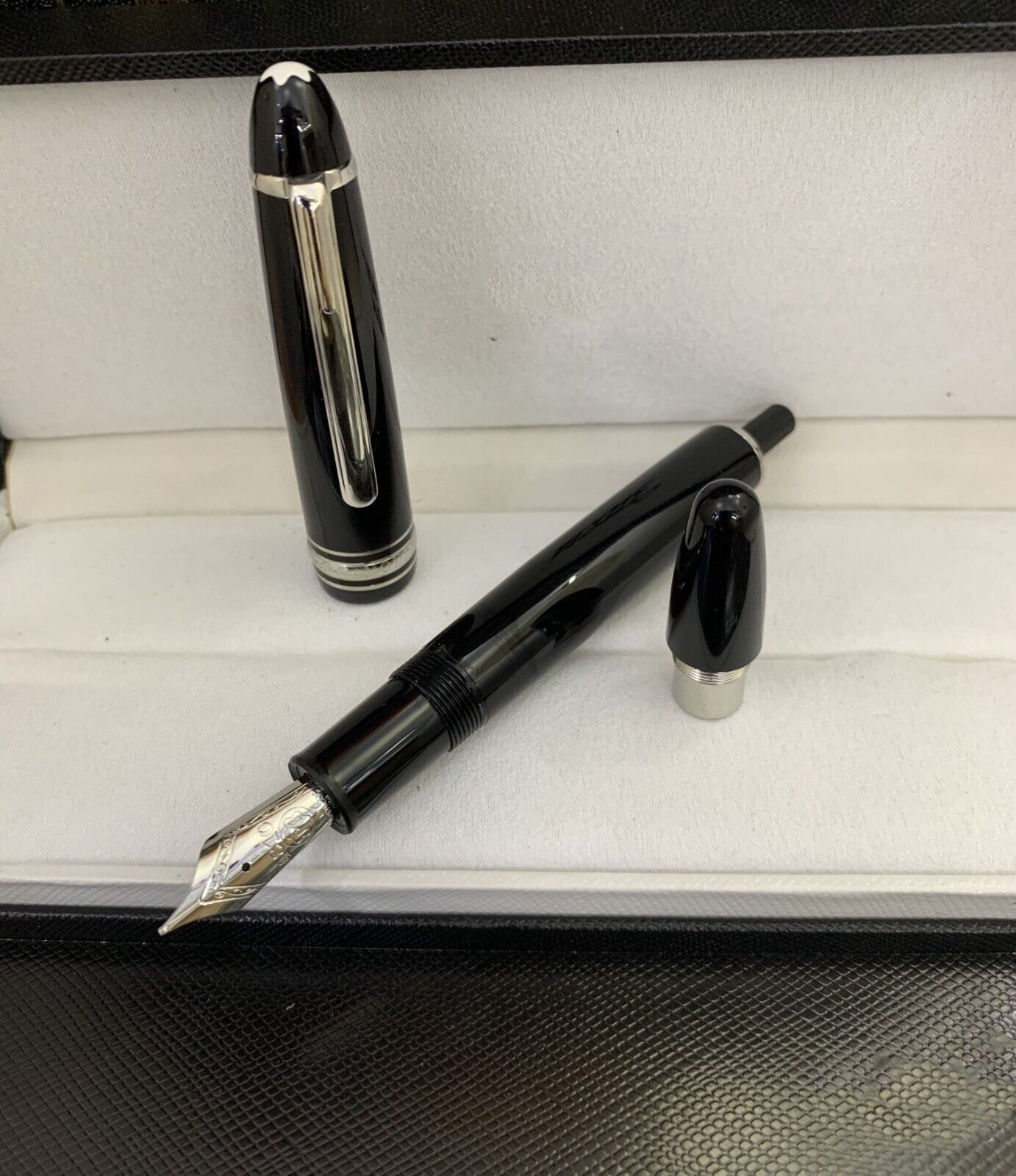 Luxury MB149 Resin Series Bright Black+Silver Clip 0.7mm nib Fountain Pen NO BOX