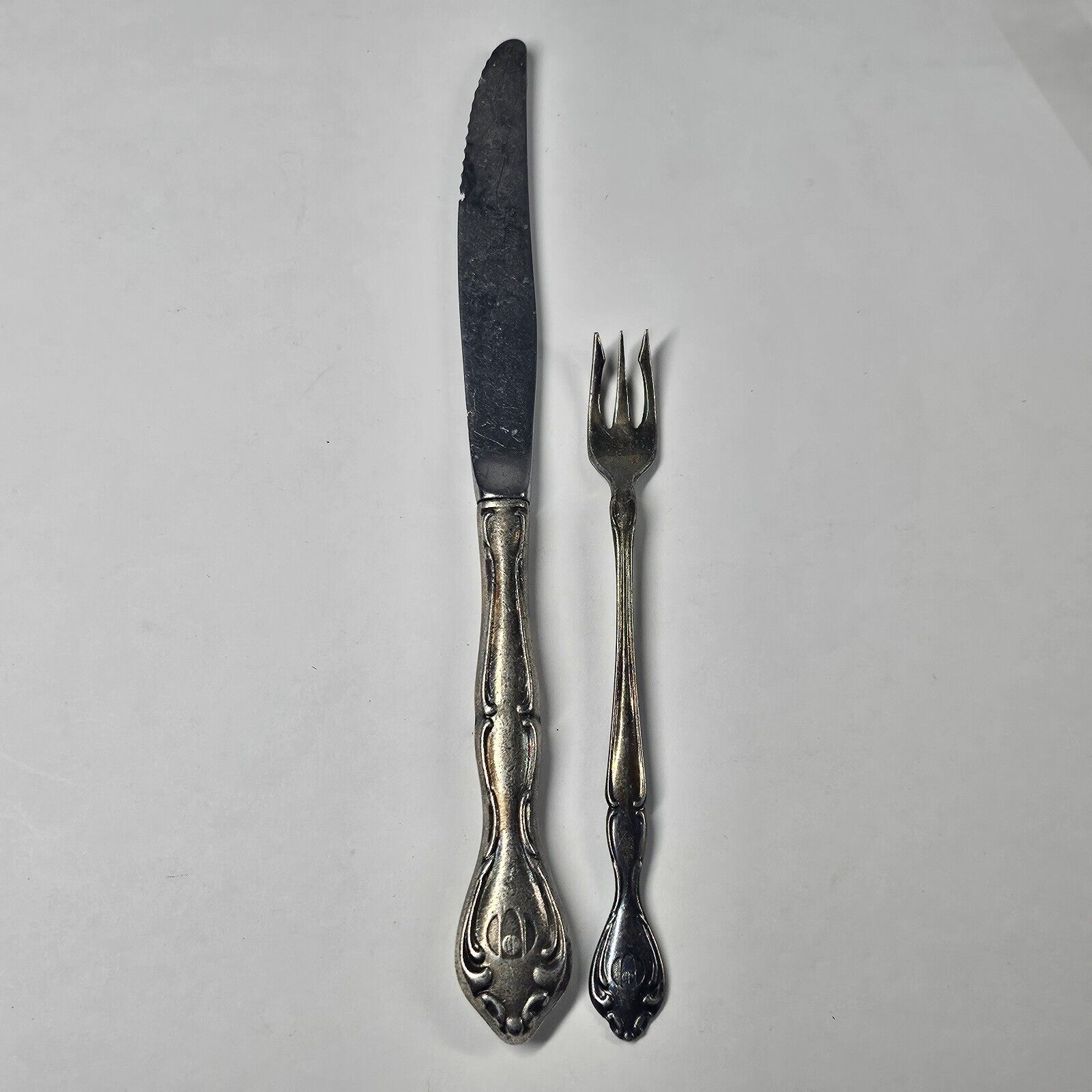 Washington Plaza Hotel Flatware Knife & Cocktail Fork Vintage Silverplate Oneida