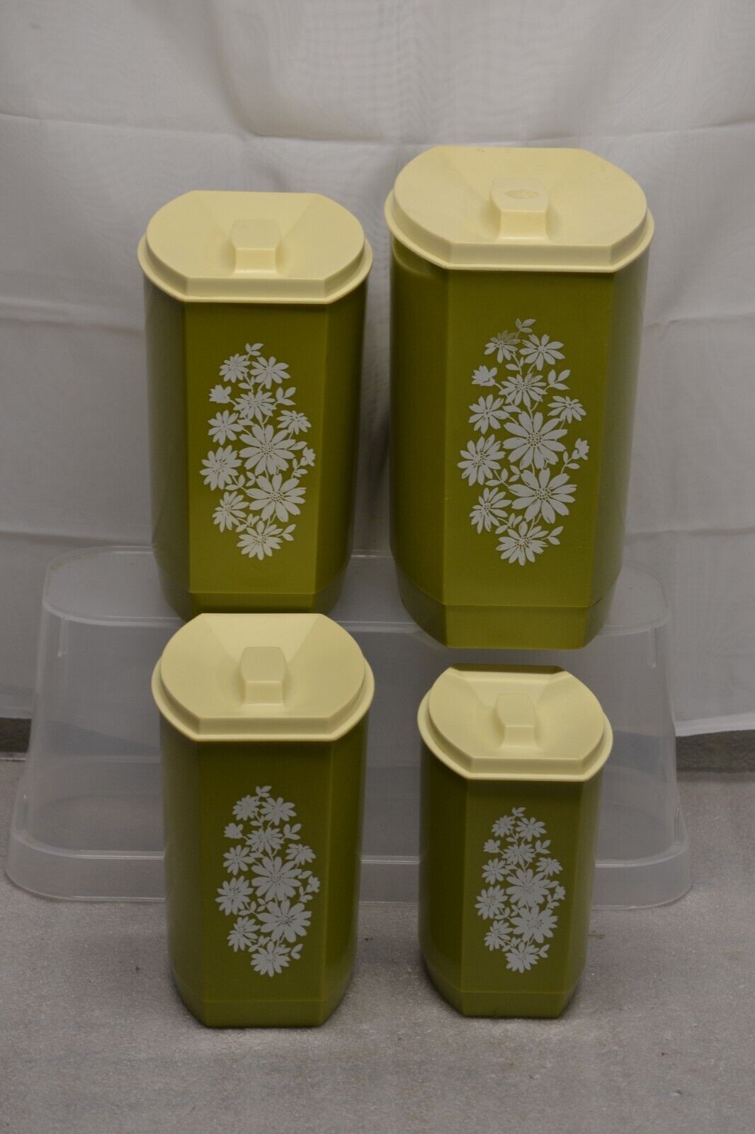 MID CENTURY MODERN 4 PC PLASTIC AVACODO GREEN CANISTER SET WITH LIDS MCM FLOWERS