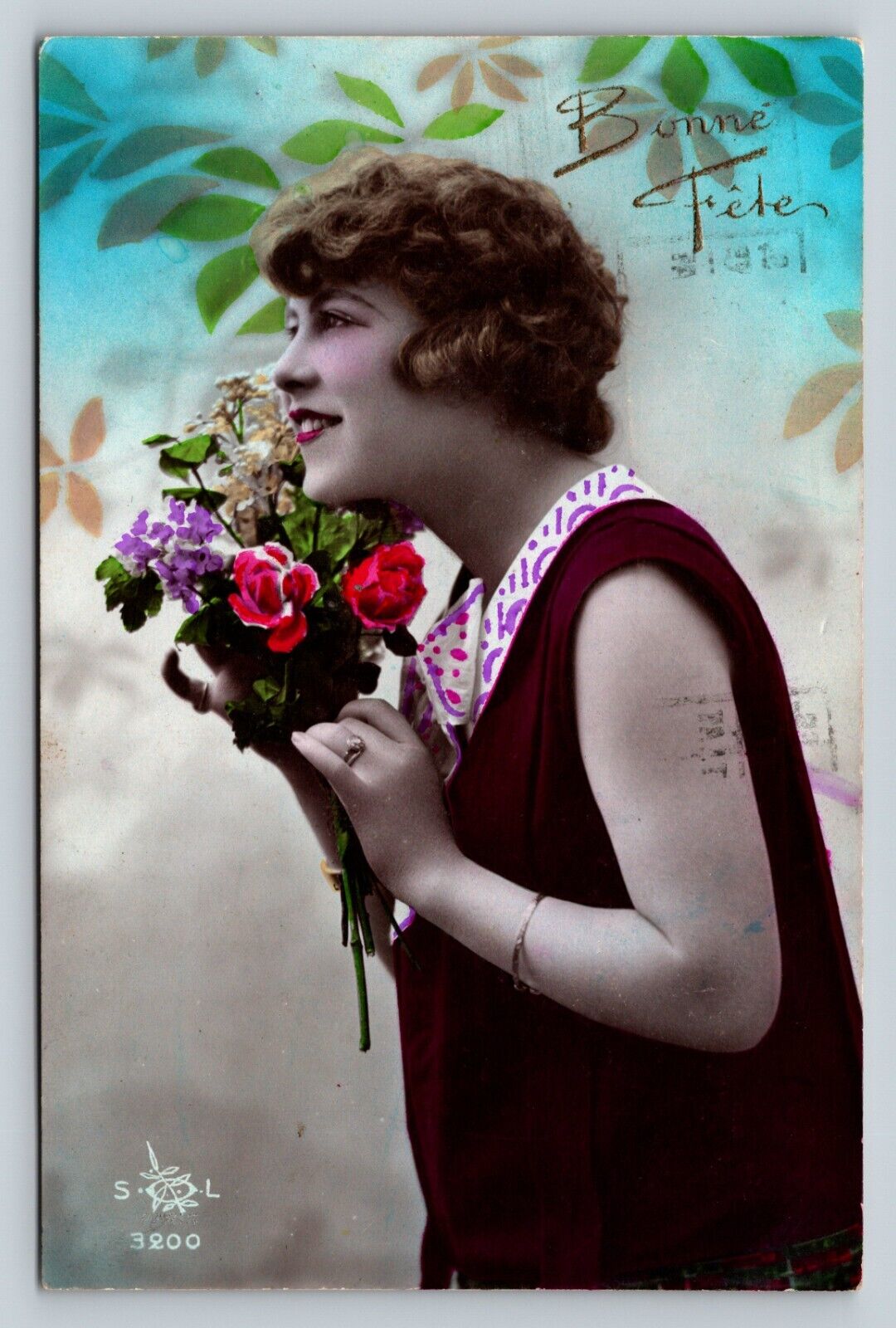 Glamorous French Lady w/ Flowers Holiday Color Tinted VINTAGE Postcard