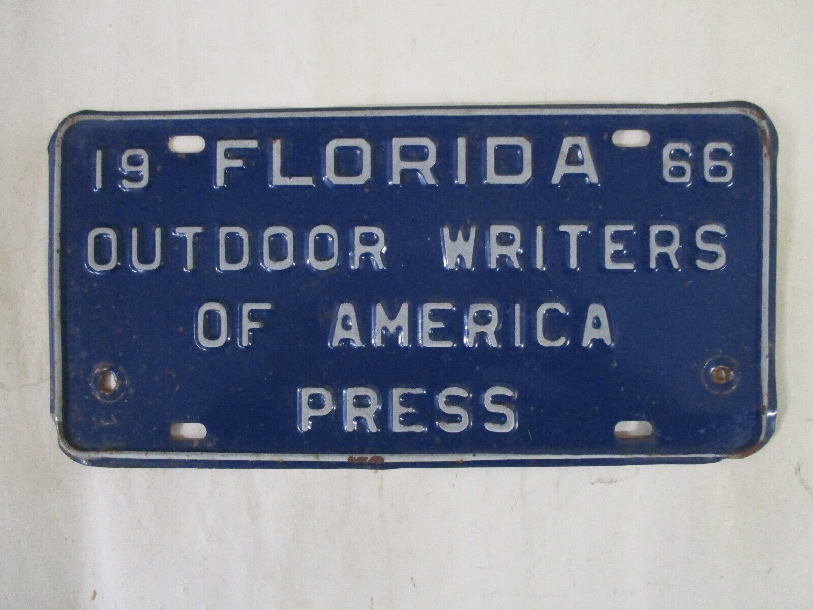 1966 Florida OUTDOOR WRITERS BOOSTER  License Plate Tag