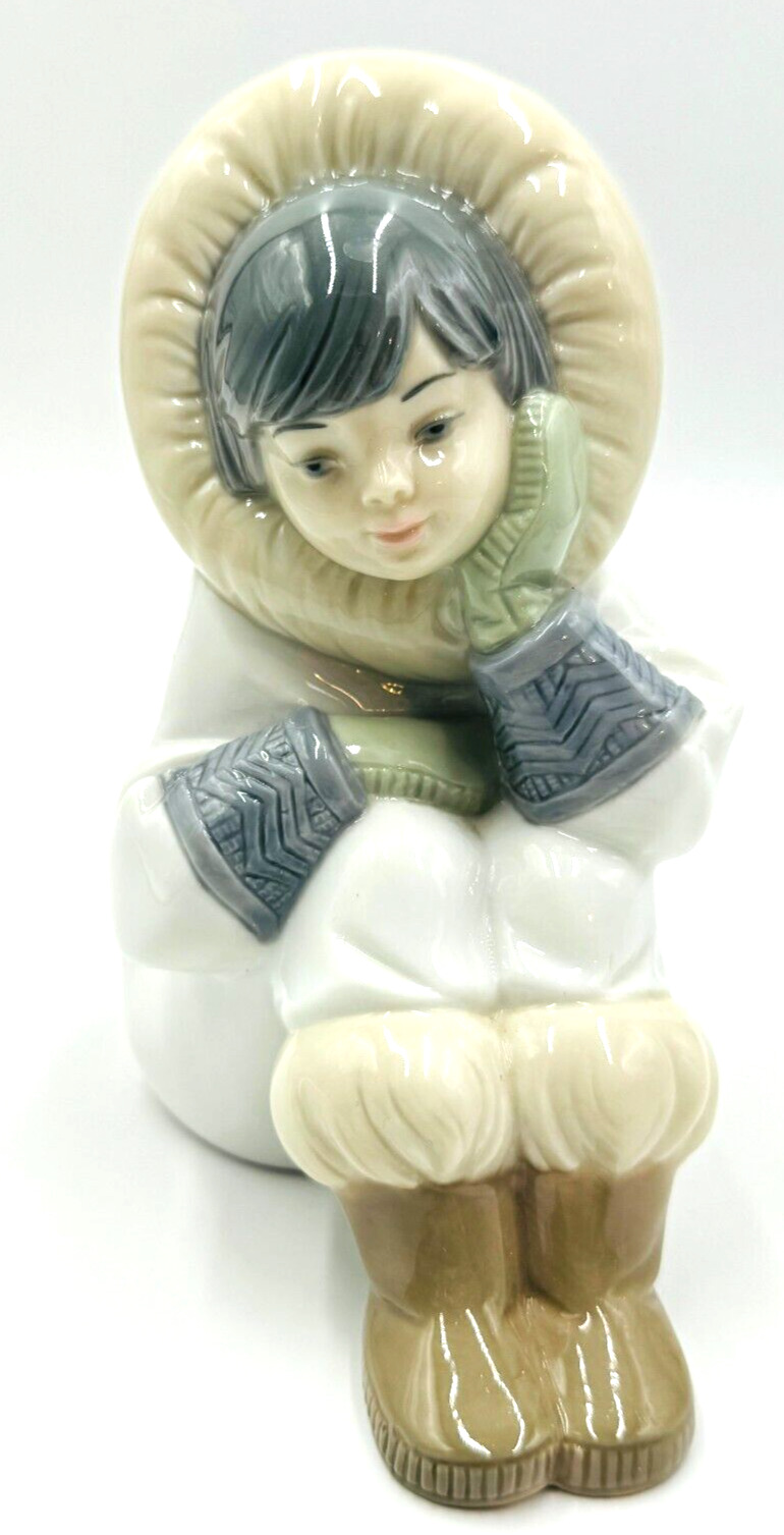 Lladro NAO Daisa 1999 Hand Made in Spain - Eskimo Child - Arctic Dreams 1397