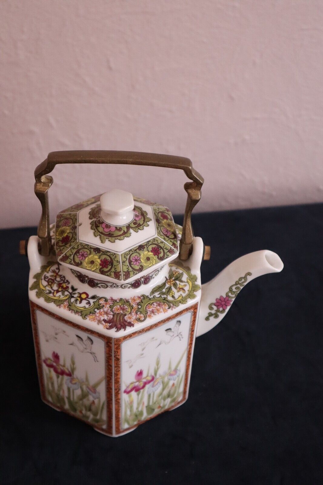Vtg Toyo  Japan  Brass Handle Tea Pot Porcelain Hexagon Flowers Birds 8x5\