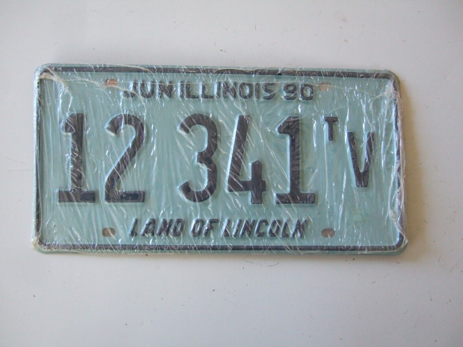 NEW  JUN 90   ILLINOIS TRUCK FLAT WEIGHT  LICENSE PLATE  ~ 12 341 T V    SEALED