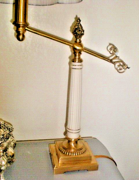 Lenox Quoizel Lamp arm Ivory & gold Elegant side table classic doric column 28\